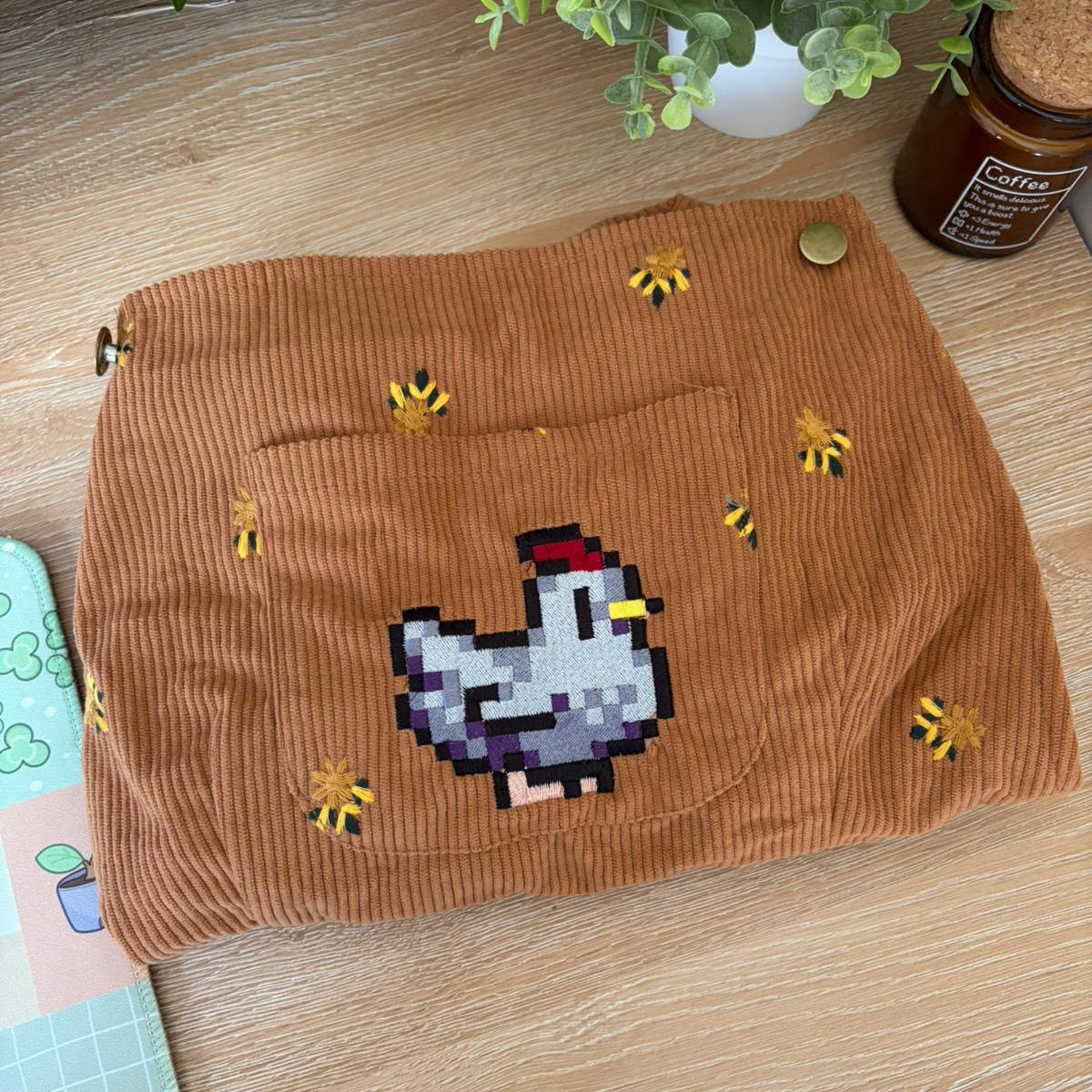 Floral Overalls Shorts Chicken Dark size L OOPSIE