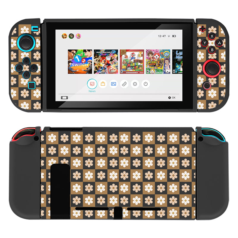 Cozy Checkered Flowers Case