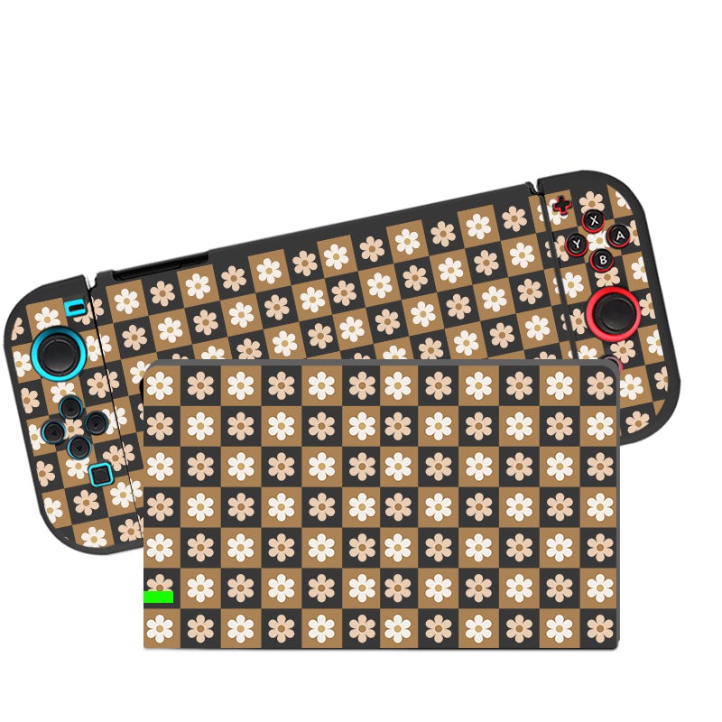 Cozy Checkered Flowers Case