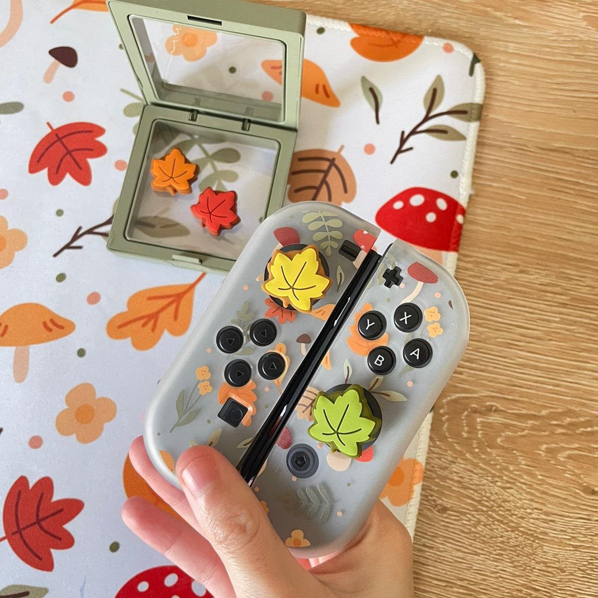 Leaf Thumb Grips PRE ORDER